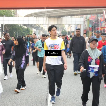 Runner Photo 4672890