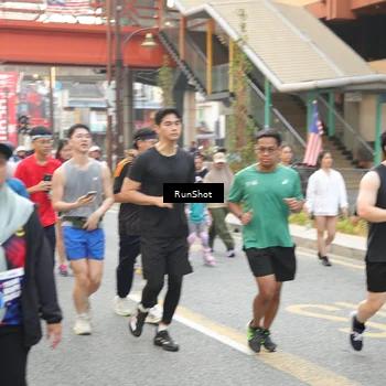 Runner Photo 4672996