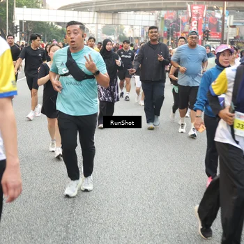 Runner Photo 4673097
