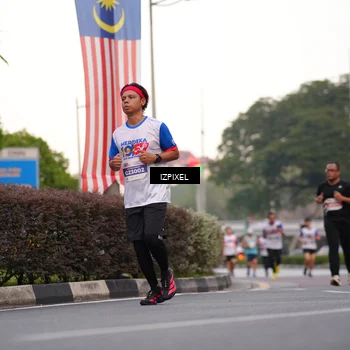Runner Photo 4673770