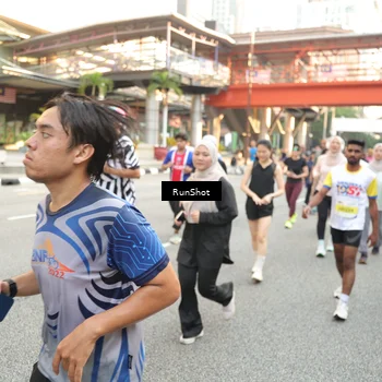 Runner Photo 4673874