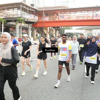 Runner Photo 4674003