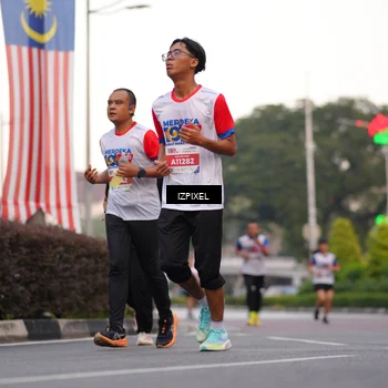 Runner Photo 4674146
