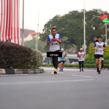 Runner Photo 4674270