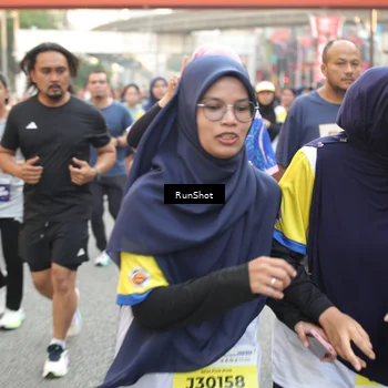 Runner Photo 4674423