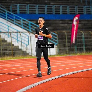 Runner Photo 4674431