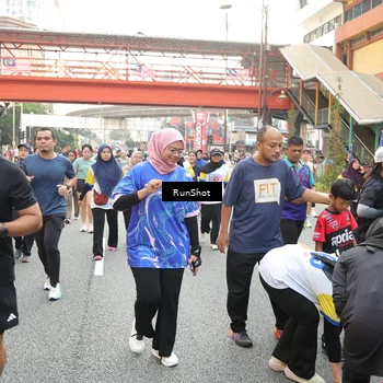 Runner Photo 4674513