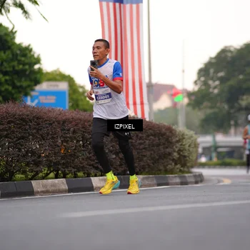 Runner Photo 4674625