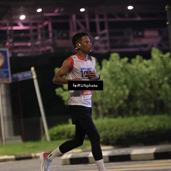 Runner Photo 4674843