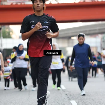 Runner Photo 4675336