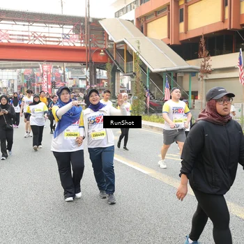 Runner Photo 4675343