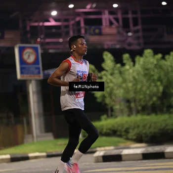 Runner Photo 4675370