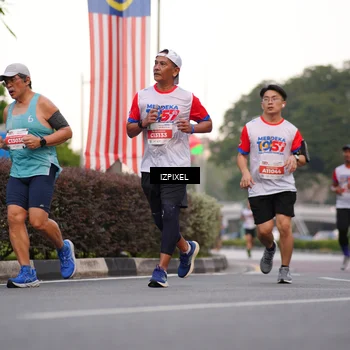 Runner Photo 4675395