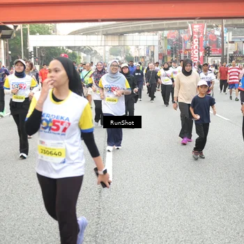Runner Photo 4675467