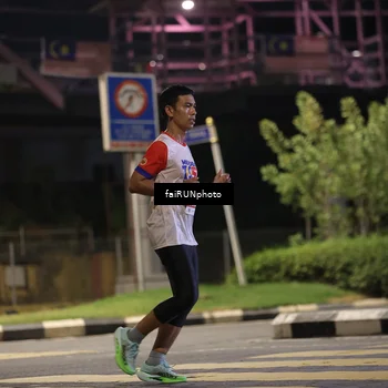 Runner Photo 4675524