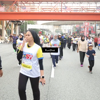 Runner Photo 4675556