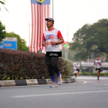 Runner Photo 4675598