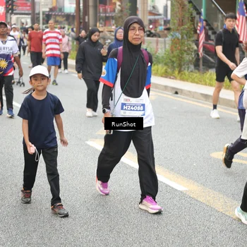 Runner Photo 4675600