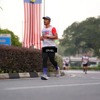 Runner Photo 4675693