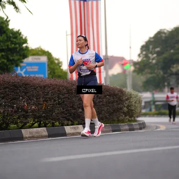 Runner Photo 4675712