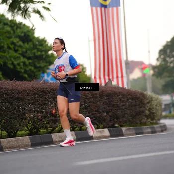 Runner Photo 4675755