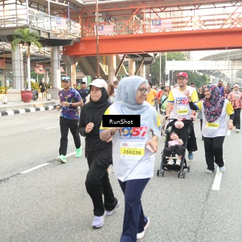 Runner Photo 4675759