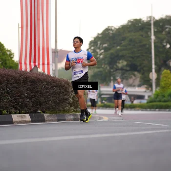 Runner Photo 4675819