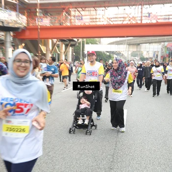 Runner Photo 4675836