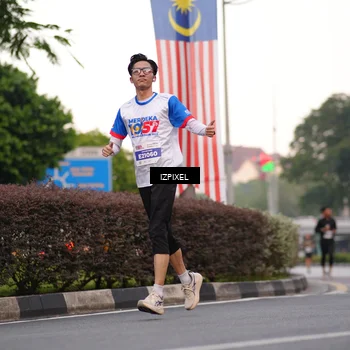 Runner Photo 4675843
