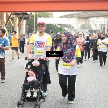 Runner Photo 4675848