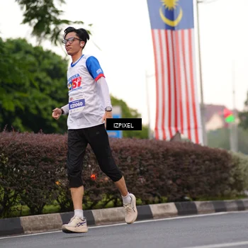 Runner Photo 4675872