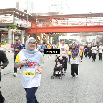 Runner Photo 4675892