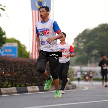 Runner Photo 4675906