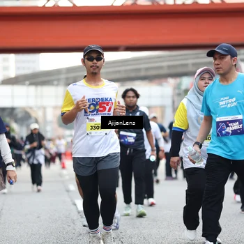 Runner Photo 4675912