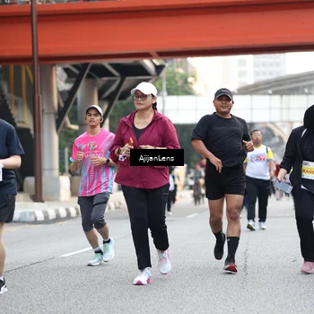Runner Photo 4675955