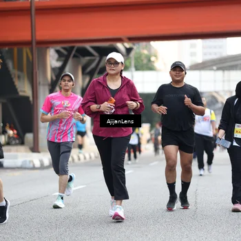 Runner Photo 4675957