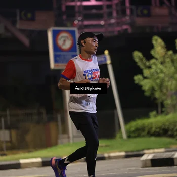 Runner Photo 4675959