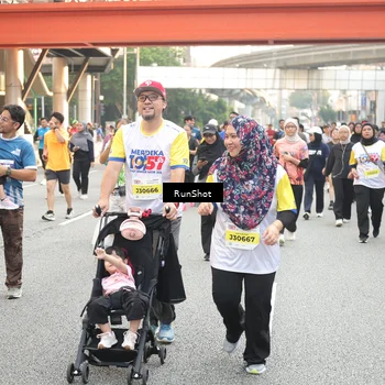 Runner Photo 4675992
