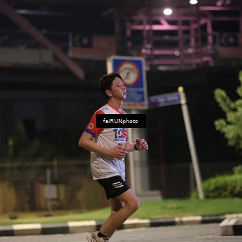 Runner Photo 4676003