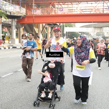 Runner Photo 4676072