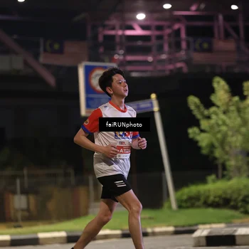 Runner Photo 4676088