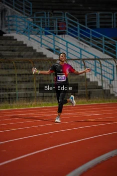 Runner Photo 4676114