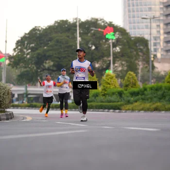 Runner Photo 4676128