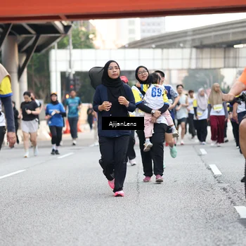 Runner Photo 4676323