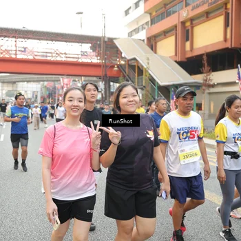 Runner Photo 4676427