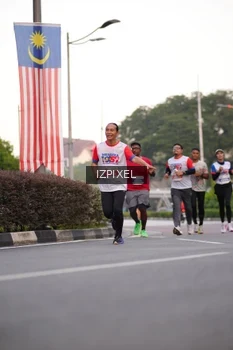 Runner Photo 4676455