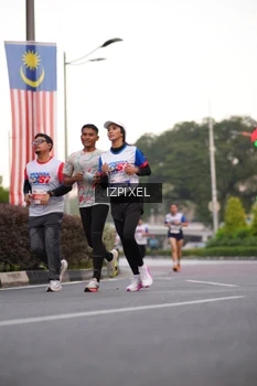 Runner Photo 4676532