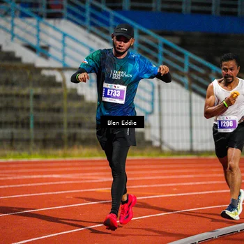 Runner Photo 4676565