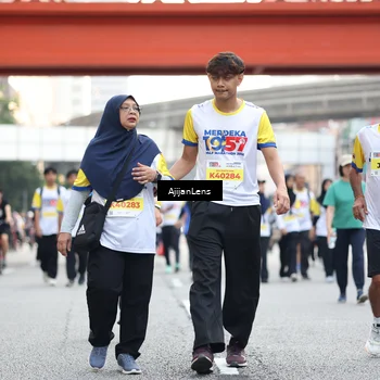 Runner Photo 4676595