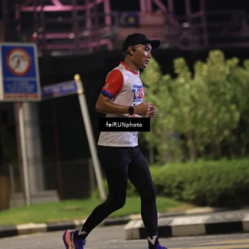 Runner Photo 4676628